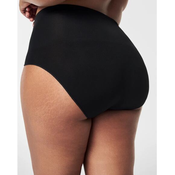 SPANX Women's Very Black Shape ExtraOrdinary Brief Size L - Picture 2 of 16